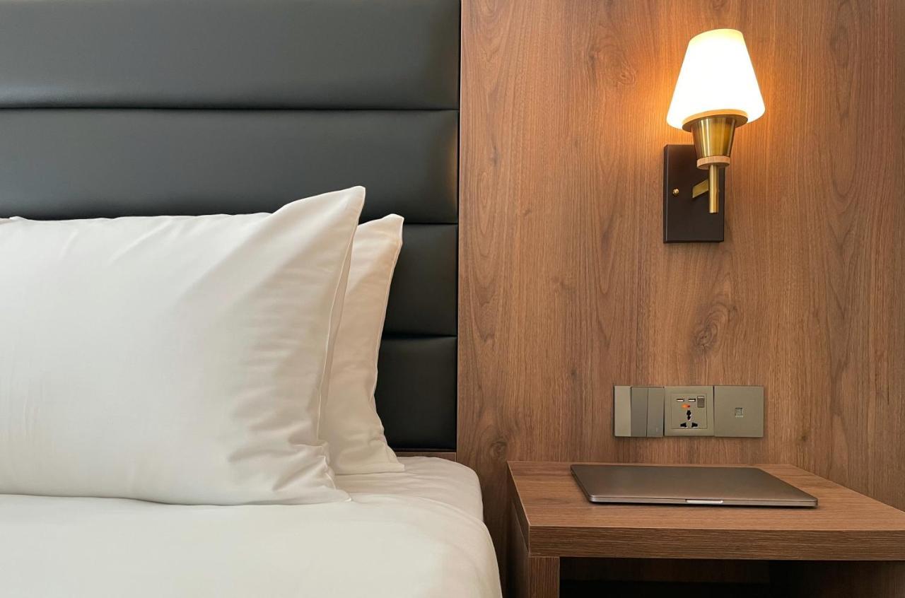 Eleven Inn Тбилиси Екстериор снимка