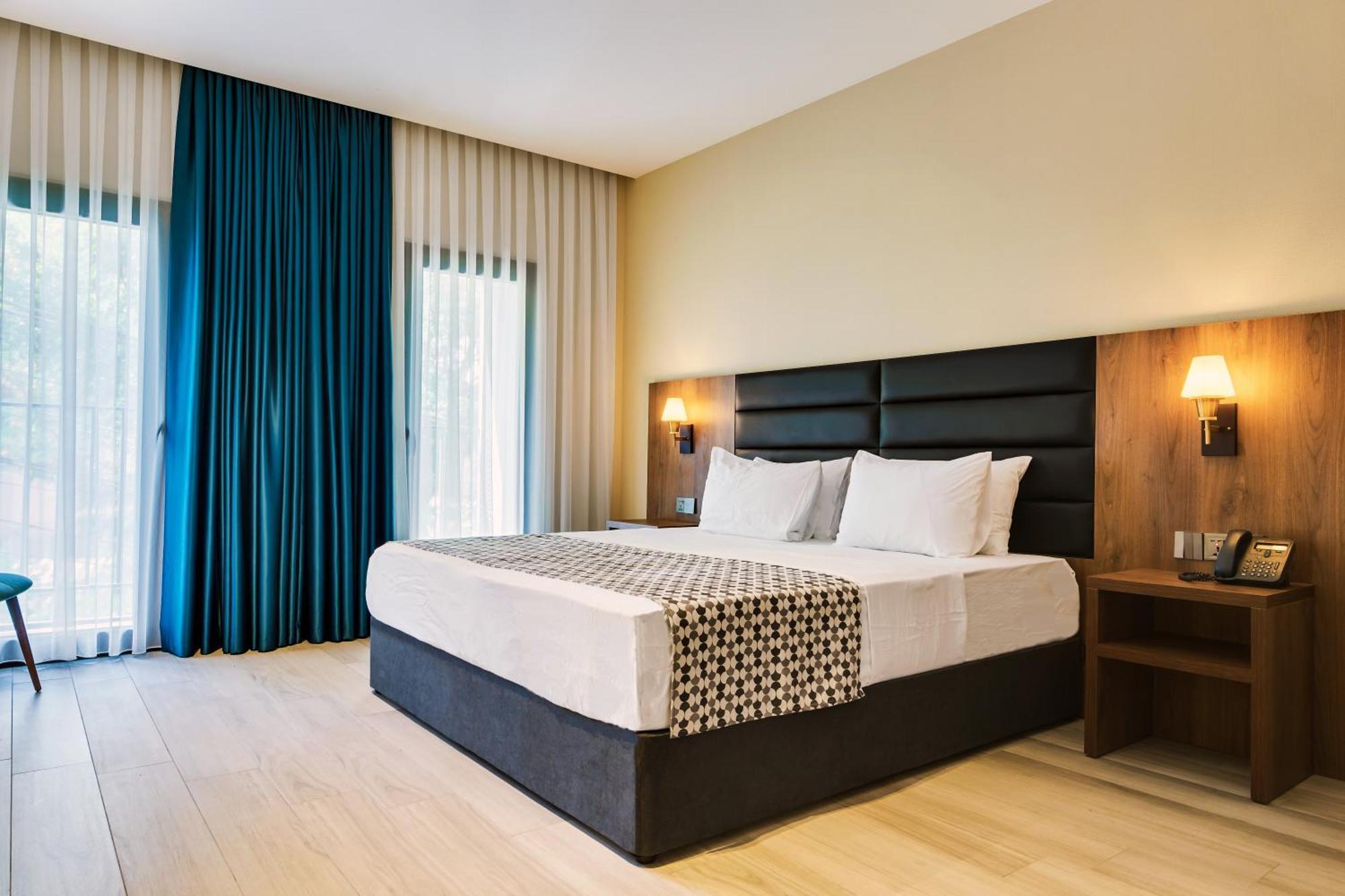 Eleven Inn Тбилиси Екстериор снимка